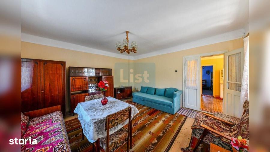 Casă cu 5 camere cu Teren 2594 Mp în Sic