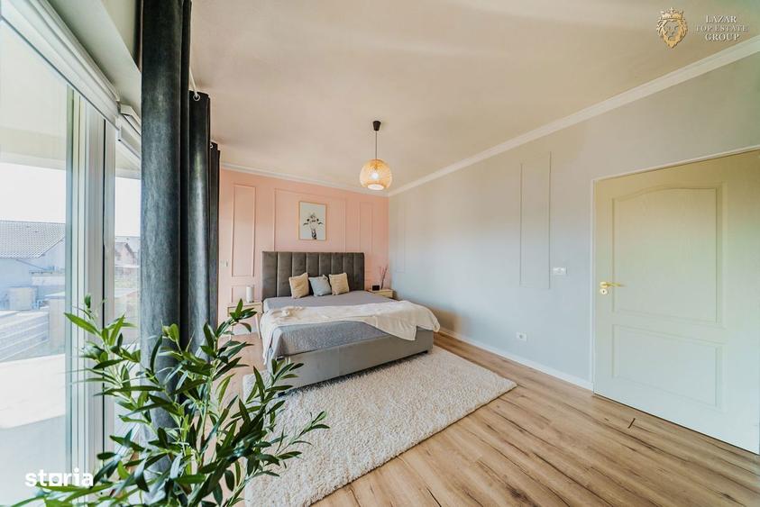 Casă cu 4 camere cu Teren 300 Mp în Livada