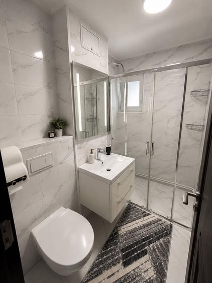 Apartament cu 2 camere decomandat în Petros