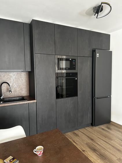 Apartament cu 3 camere decomandat în Cetate