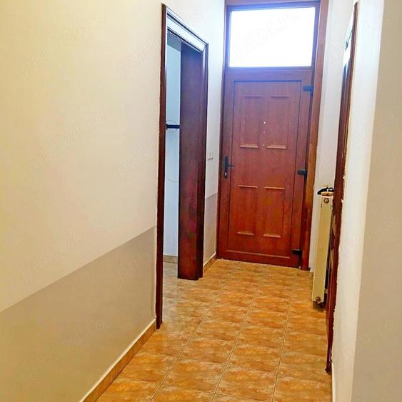 Apartament cu 3 camere semidecomandat în Elisabetin