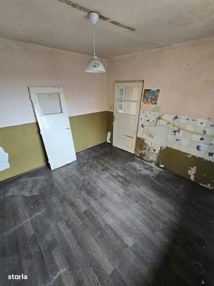 Casă cu 4 camere în Central