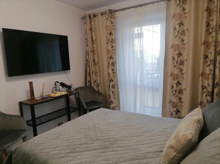 Apartament cu 2 camere decomandat în Confecții