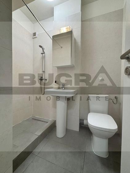 Apartament cu 3 camere semidecomandat, mobilat în Calea Turzii