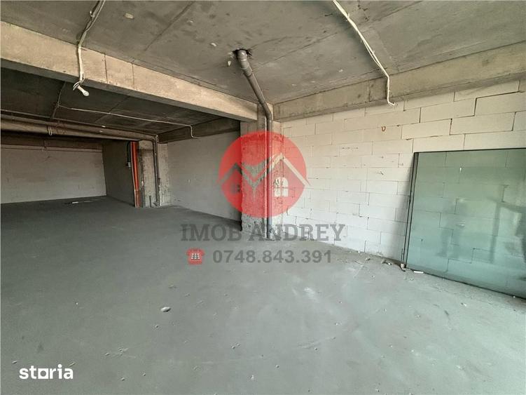 Spațiu comercial, de 125 mp, în E3