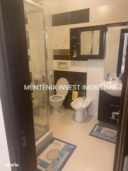 Casă cu 5 camere cu Teren 397 Mp în Central