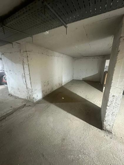 Apartament cu 3 camere decomandat în Ghencea