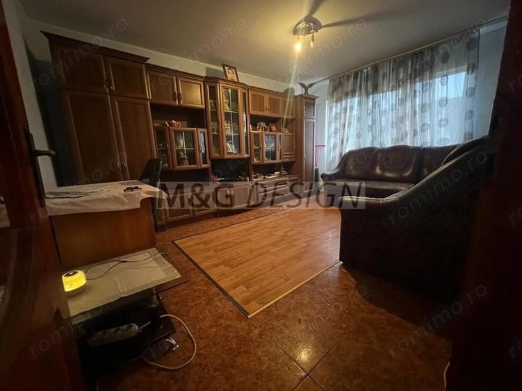 Apartament 1 camera decomandat Zona Blascovici, etaj 3 - 1