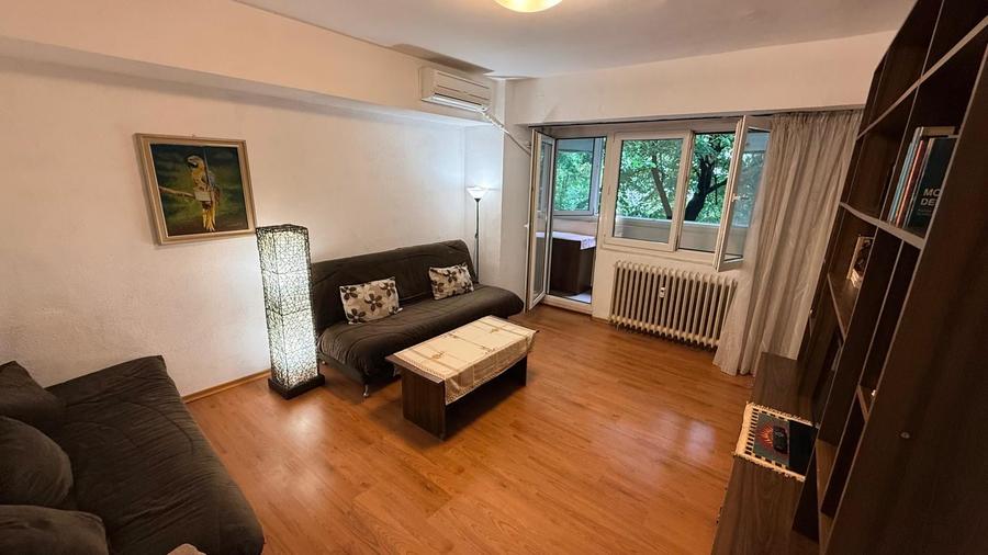 Titulescu, scoala 3, 3 camere decomandat, 80 MP ,loc parcare, etaj 1, 500 euro - 20