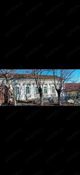 Casă cu 4 camere cu Teren 1200 Mp în Ciuchici