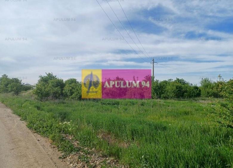 Teren Construcții intravilan de 1400 mp, în Joița