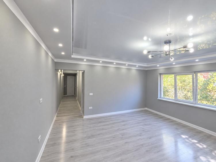 Apartament cu 4 camere în Central