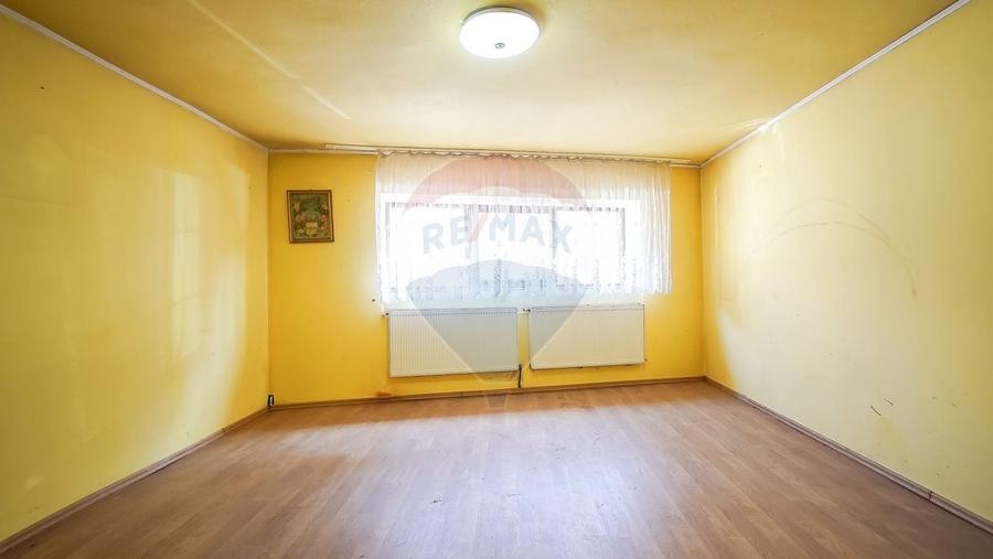 Casă individuală cu 3 camere cu Teren 178 Mp în Blumăna