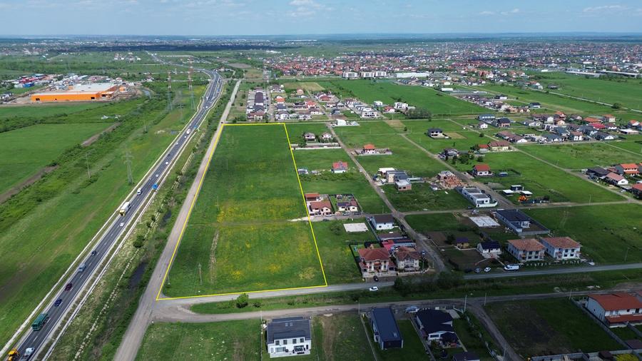 Teren Construcții intravilan de 22723 mp, în Moșnița Nouă