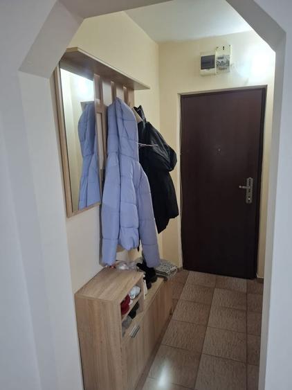 Inchiriez apartament 2 camere Iasi- de la 1 august-telefon: (0754) 789 867 -strada stejar - 8
