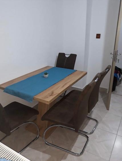 Apartament cu 2 camere decomandat în Dumbrăvița