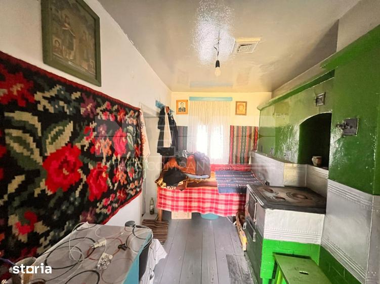 Casă cu 3 camere cu Teren 7400 Mp în Brusturi