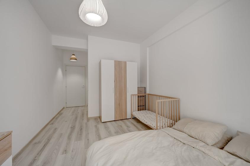 Apartament cu 3 camere decomandat în Ștefăneștii de Jos
