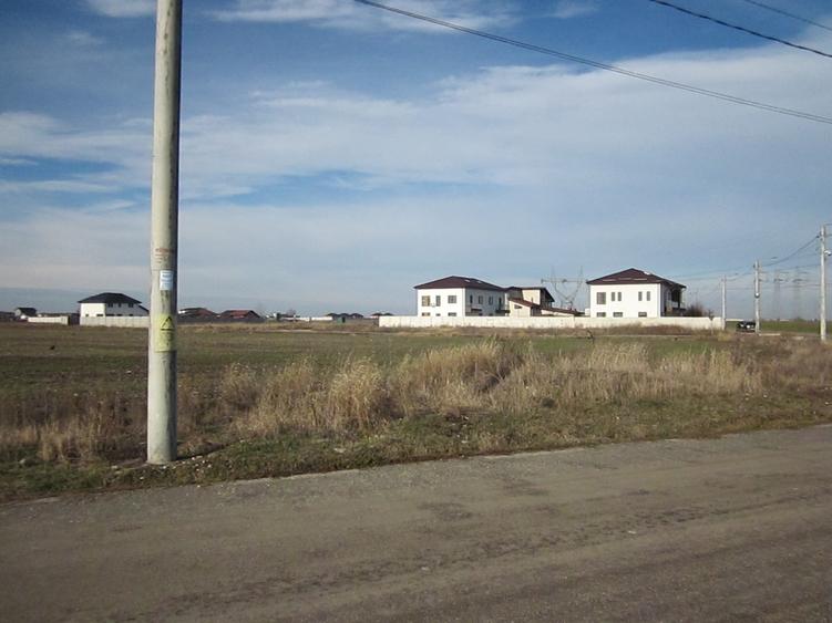 Teren Construcții intravilan de 447 mp, în Domnești