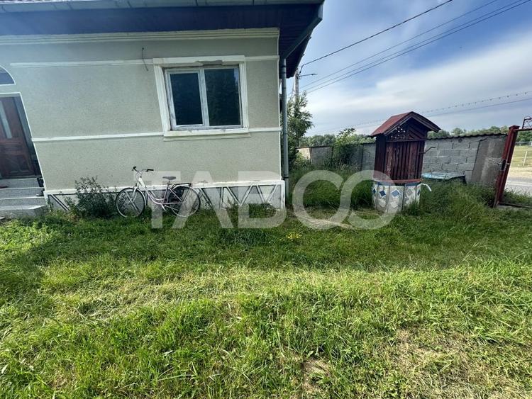 Casă individuală cu 3 camere cu Garaj în Șinca Veche