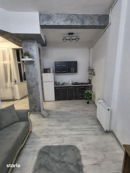 Casă cu 2 camere cu Teren 38 Mp în Romană