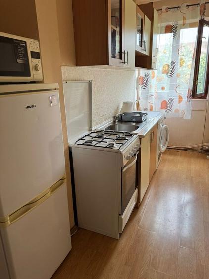 Apartament cu 2 camere nedecomandat în Nufărul