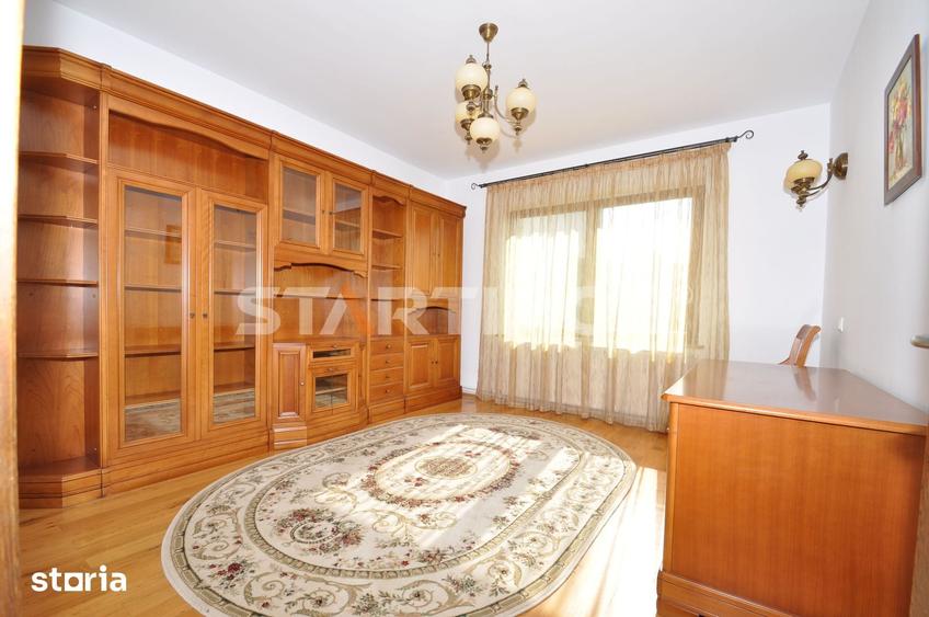 Casă cu 4 camere cu Teren 800 Mp în Cristian