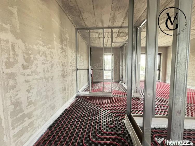 Apartament cu 4 camere decomandat în Central