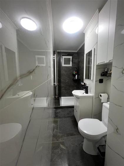 Apartament cu 2 camere semidecomandat în Valenta