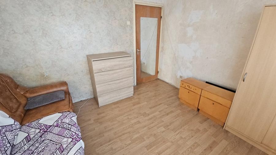 Apartament cu 2 camere decomandat în Vitan