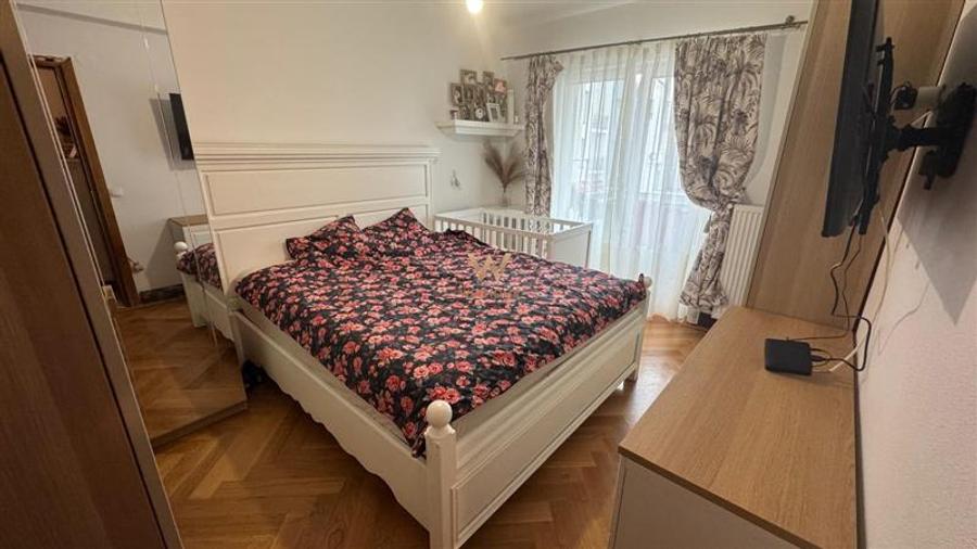 Apartament cu 3 camere decomandat, mobilat în Arhitecților - Calea Cisnădiei