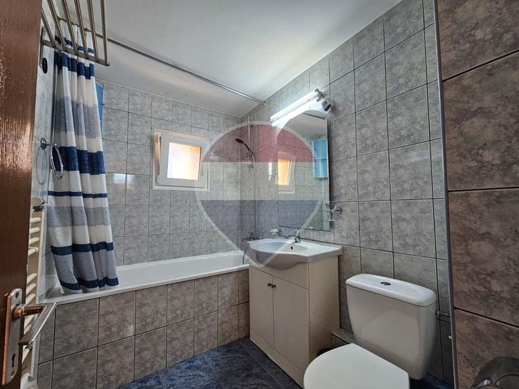 Apartament cu 3 camere decomandat, mobilat în Gheorgheni
