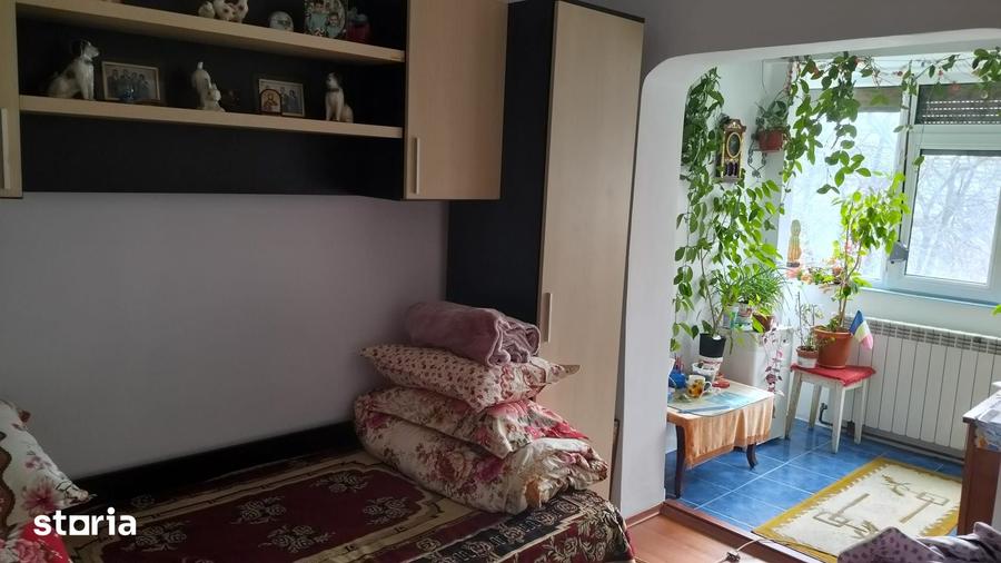 Apartament cu 3 camere decomandat în Țiglina 3