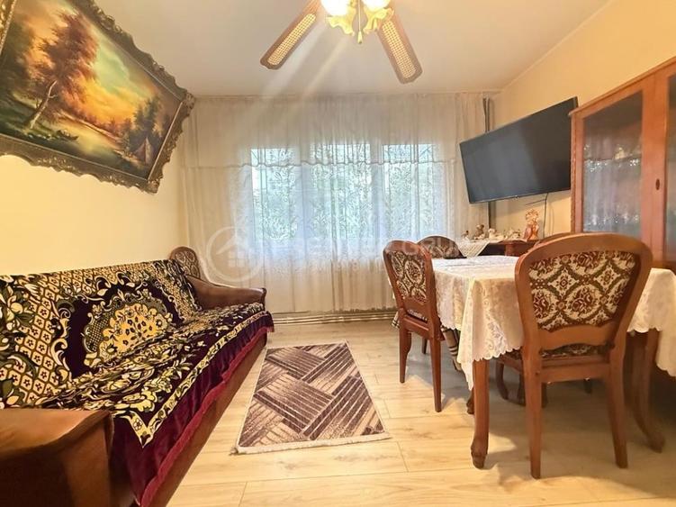 Apartament cu 2 camere în Podu Roș