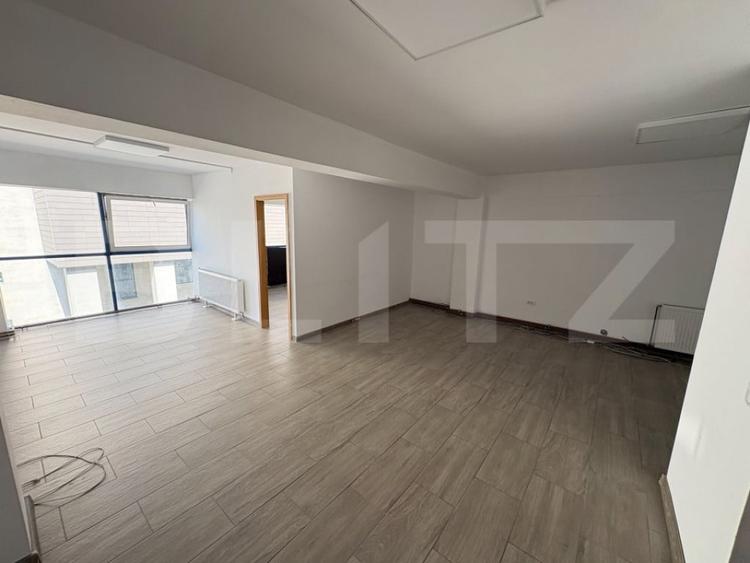 Spațiu comercial, de 47 mp, în Central