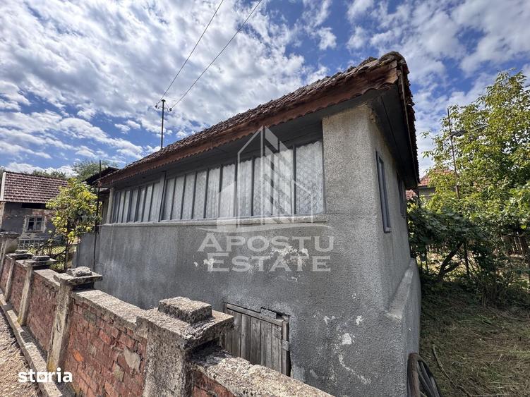 Casă cu 3 camere cu Teren 841 Mp în Central