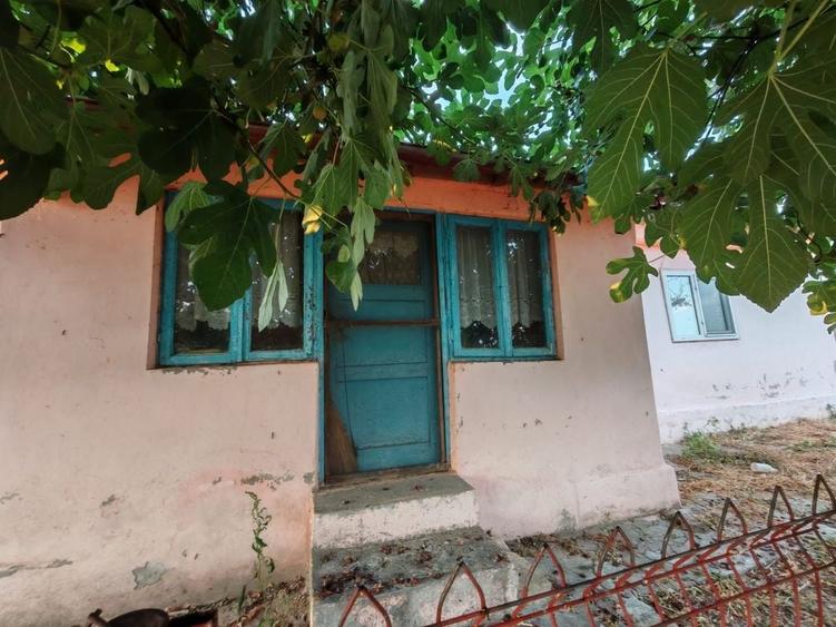 Casă cu 3 camere în Sălcioara