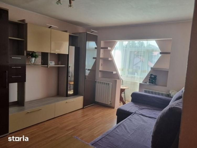 Apartament cu 3 camere semidecomandat în Central