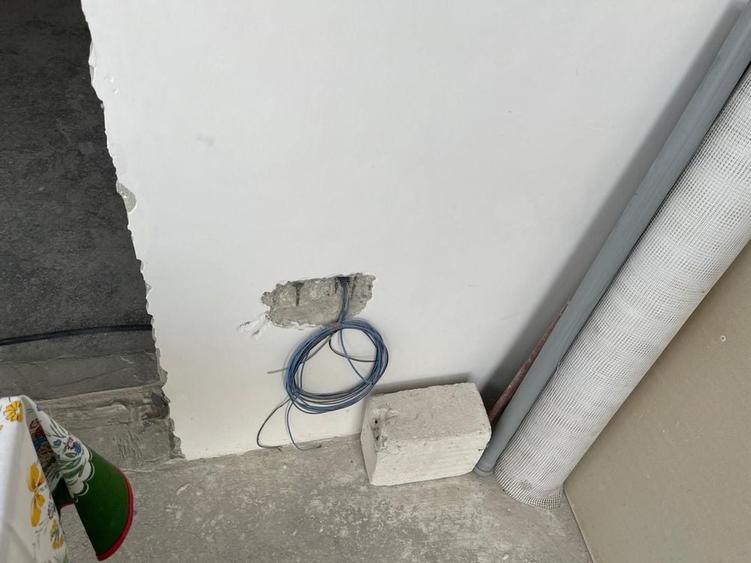 Apartament cu 2 camere decomandat în Bâlteni