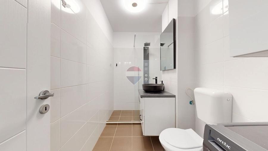 Apartament cu 2 camere de închiriat - 11