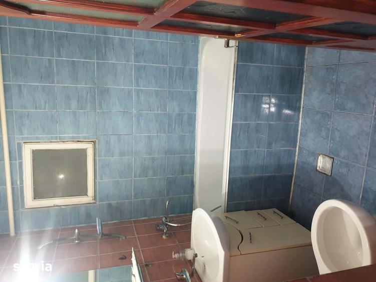 Casă cu Teren 1800 Mp în Vadu Moldovei