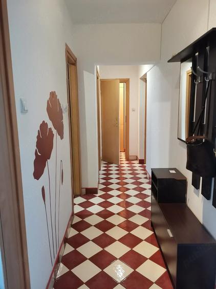 Apartament cu 2 camere decomandat în Drăgășani