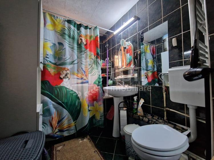 Apartament cu 3 camere decomandat în Între Lacuri