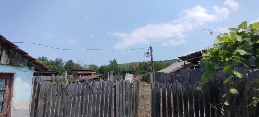 Casă cu 2 camere în Leordeni
