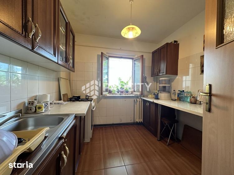 Apartament cu 3 camere decomandat în Canta
