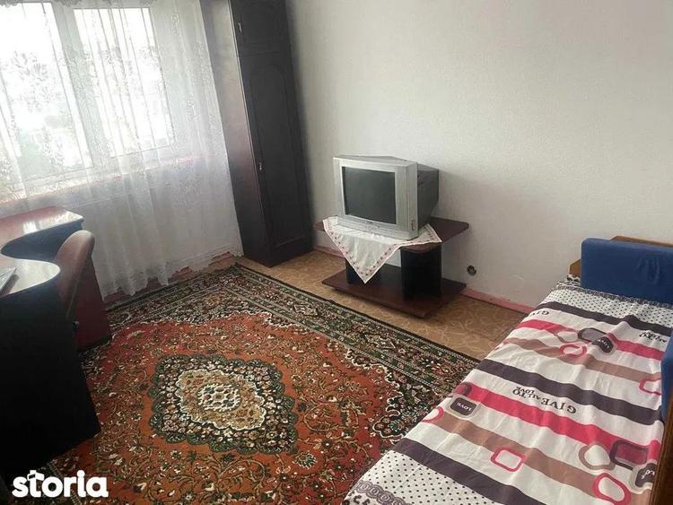 Apartament cu 3 camere decomandat, mobilat în Exercițiu