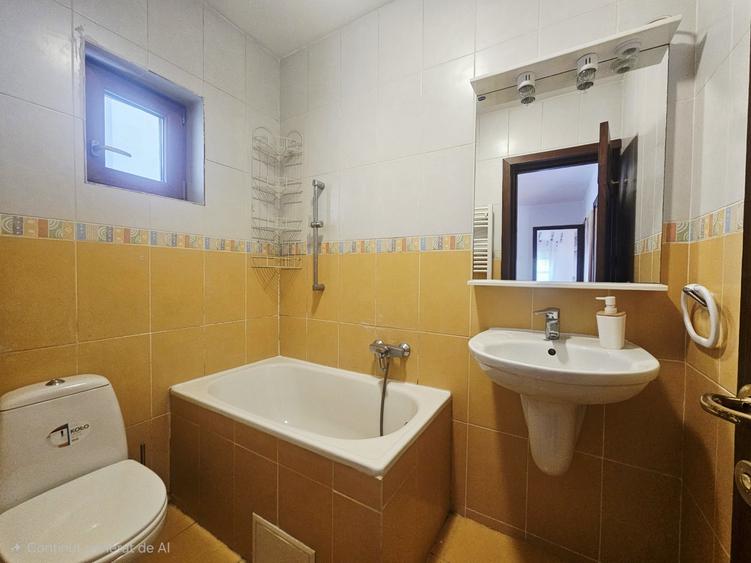 Casă individuală cu 4 camere cu Canalizare în Sud