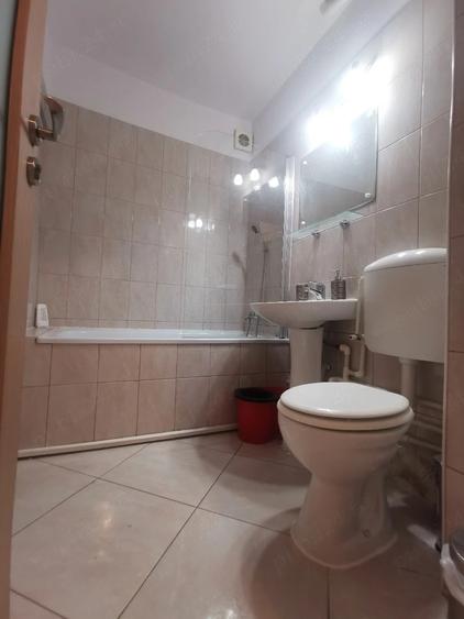 Garsonieră decomandată în Tăbăcărie