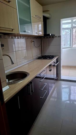 Apartament cu 2 camere decomandat, mobilat în Micro 16
