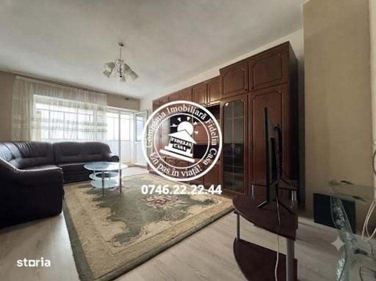 Apartament cu 4 camere decomandat în Nicolina